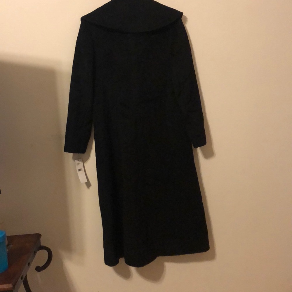 Sold - Picture 4 of 6